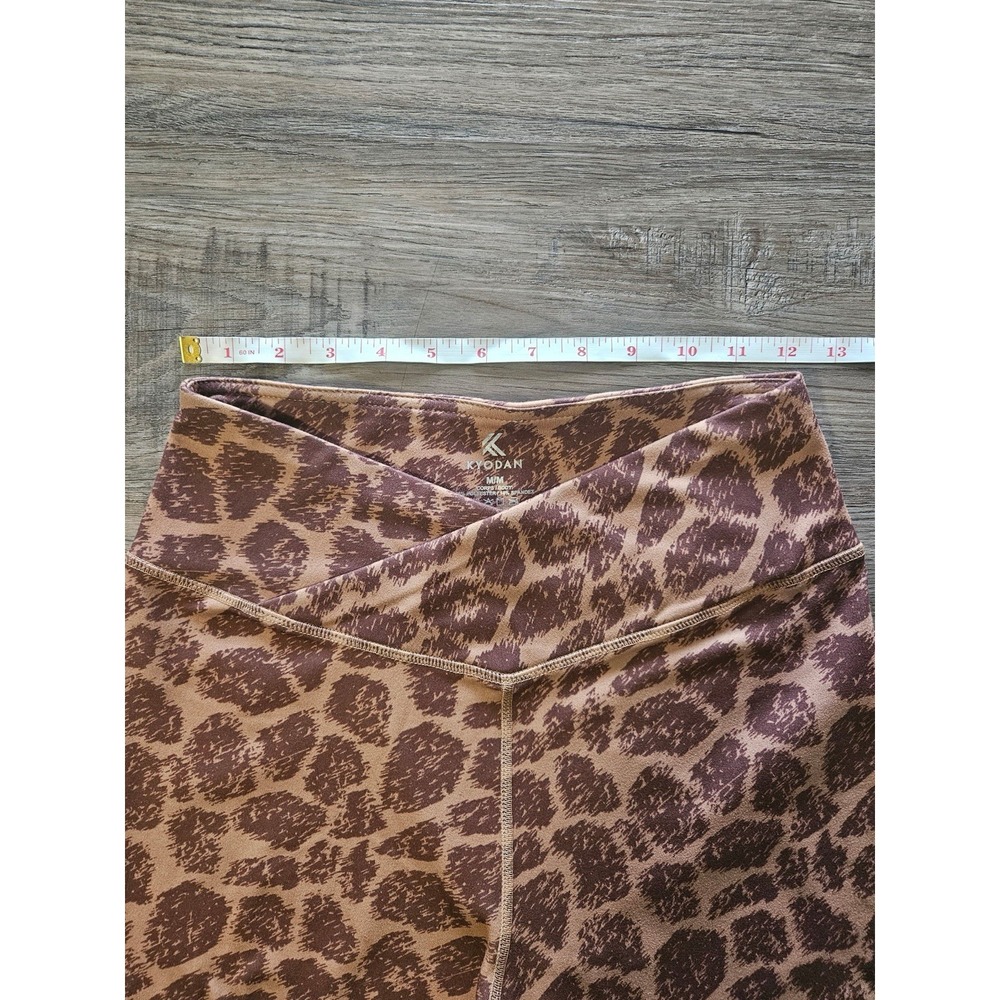 Kyodan Giraffe 🦒 Print‎ Workout Sports Bra & Leggings Set - Picture 7 of 10
